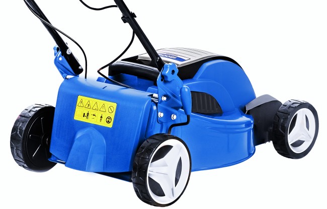 Самоходная электрическая газонокосилка Hyundai LE 4600S Drive Самоходная электрическая газонокосилка Hyundai LE 4600S Drive